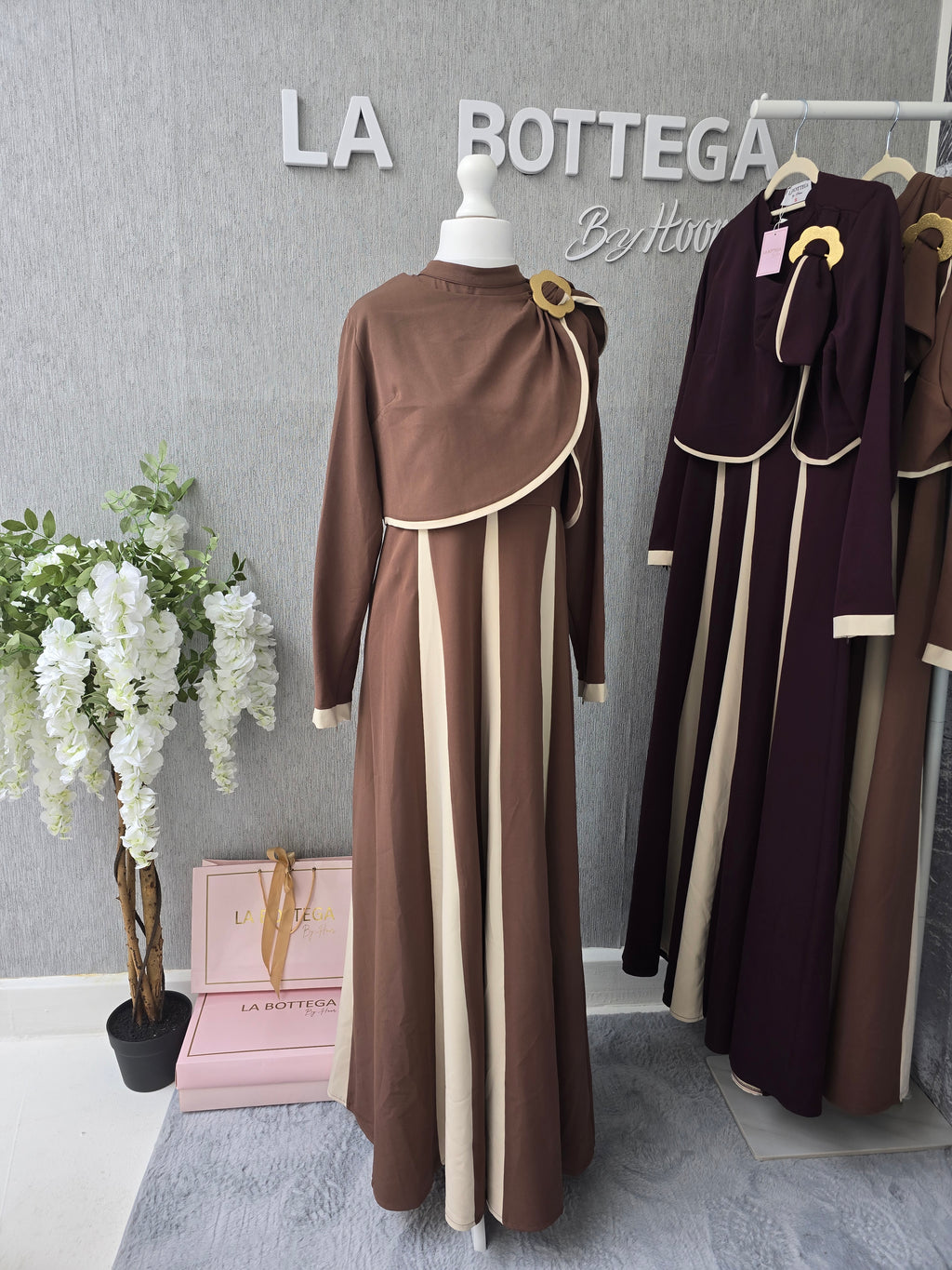 Hoor Cape abaya