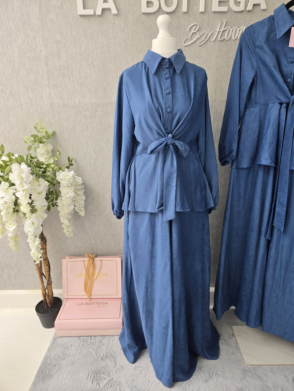 hoor tie front abaya