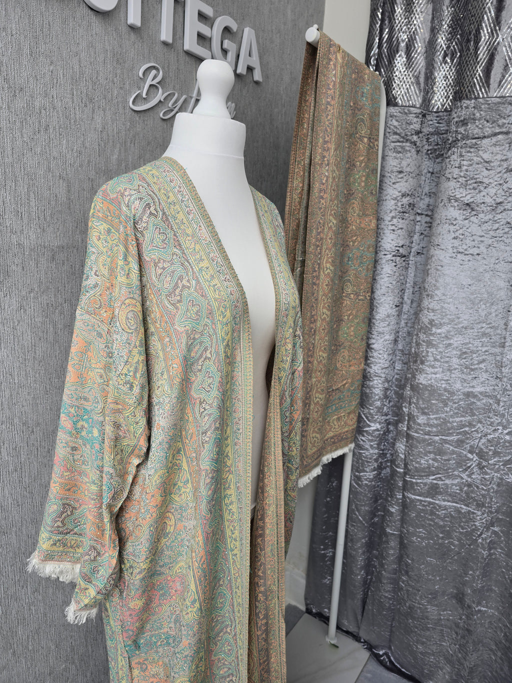 Pashmina Abaya